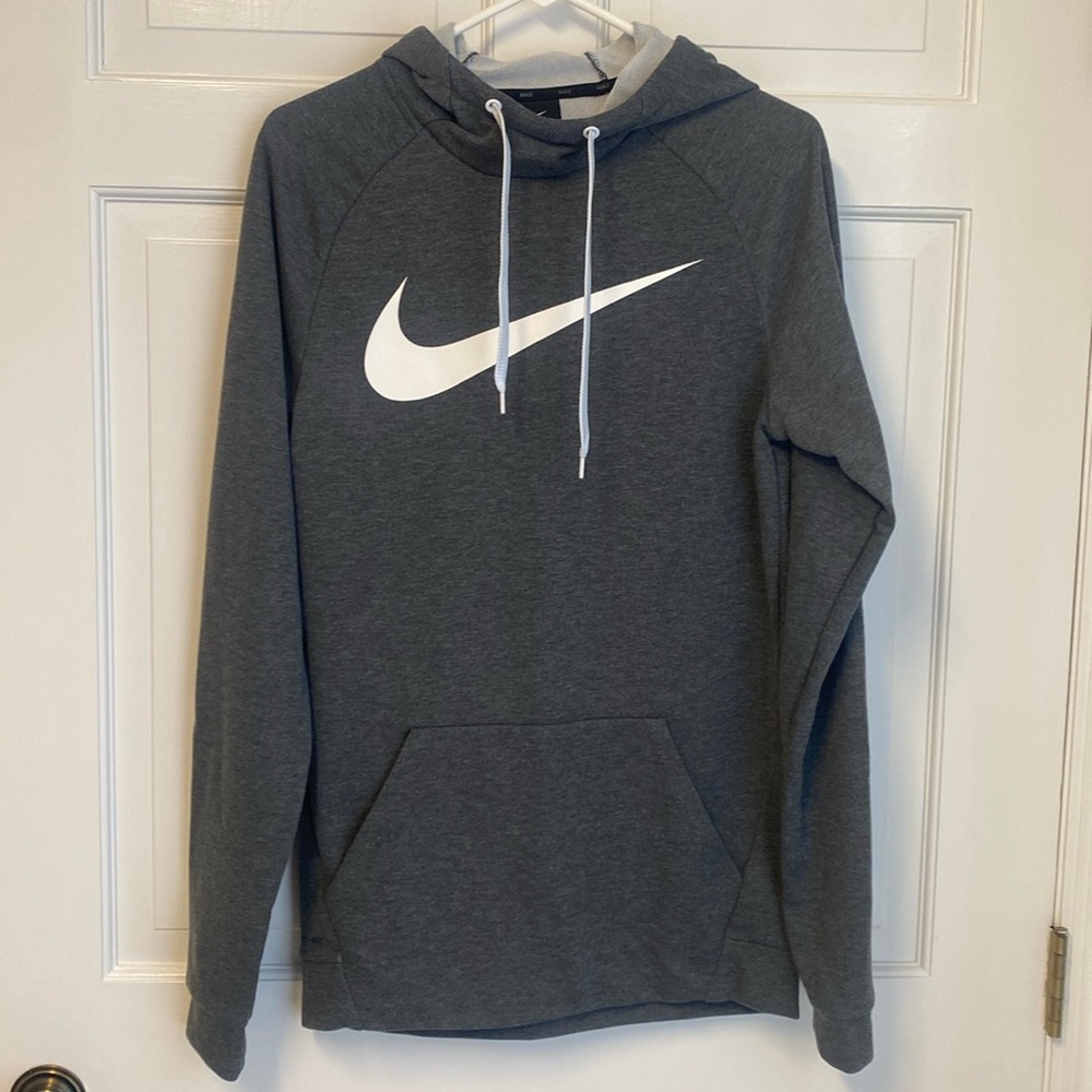 Men’s Nike medium tall dark gray hoodie sweatshirt in EUC